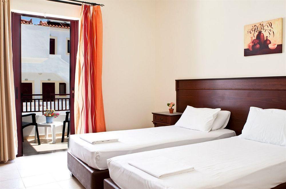 Laza Beach Inn Hotel Скала Екстер'єр фото